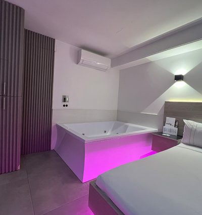 habitacion-clasica-o-moderna-motel-only-medellin-2